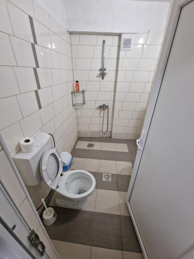 טטובו Hotel Yal Restaurant מראה חיצוני תמונה