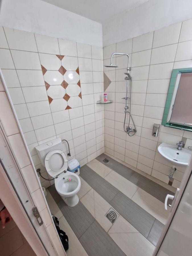 טטובו Hotel Yal Restaurant מראה חיצוני תמונה