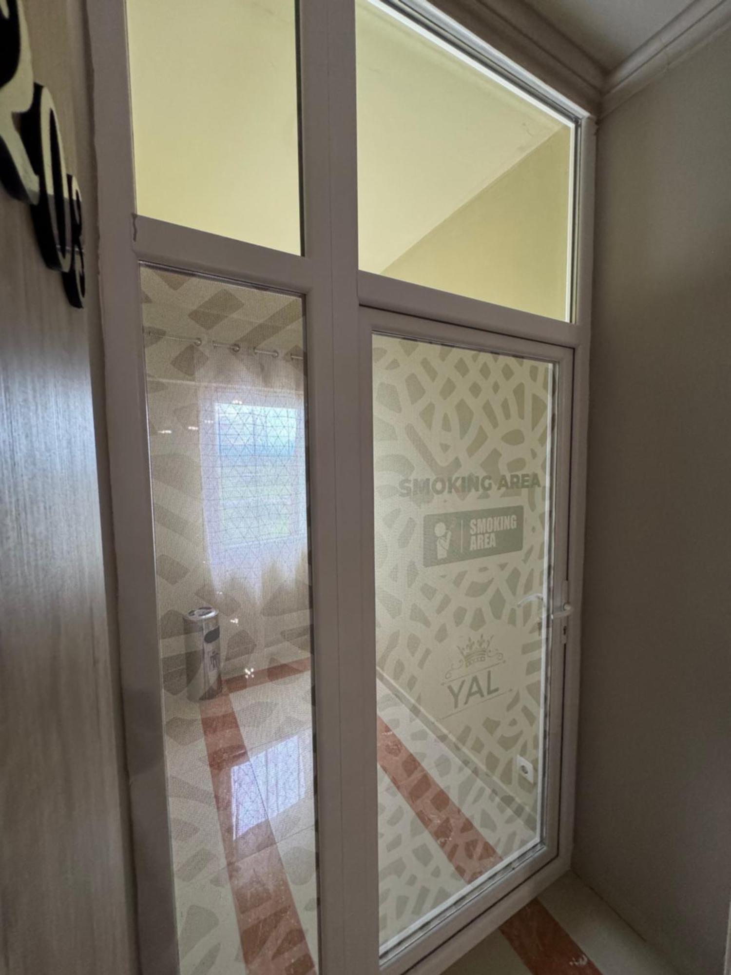 טטובו Hotel Yal Restaurant מראה חיצוני תמונה